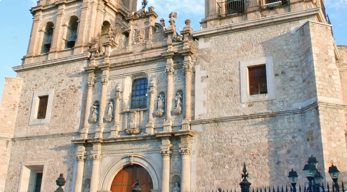 Nosso inventário inclui uma ampla variedade de veículos.